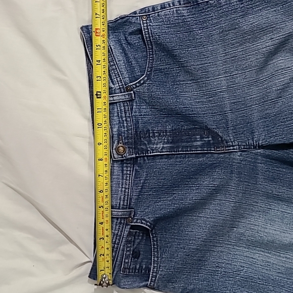 Gloria Vanderbilt Amanda Jean Size PETITE 14 Short - Picture 8 of 10